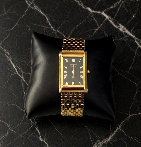 Seiko slim quartz rectangular - seiko,