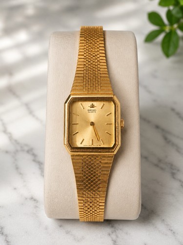 Vintage seiko quartz gold tone - vintage,