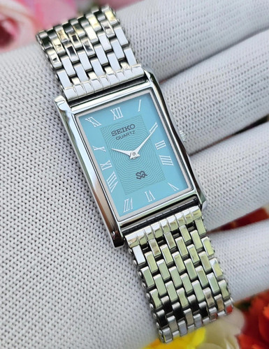 Vintage seiko quartz watch - seiko,