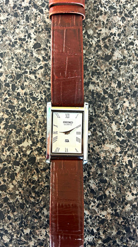 Seiko quartz rectangular - quartz,