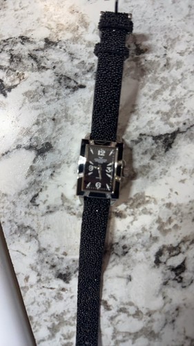 Rectangular black dial - rectangular,